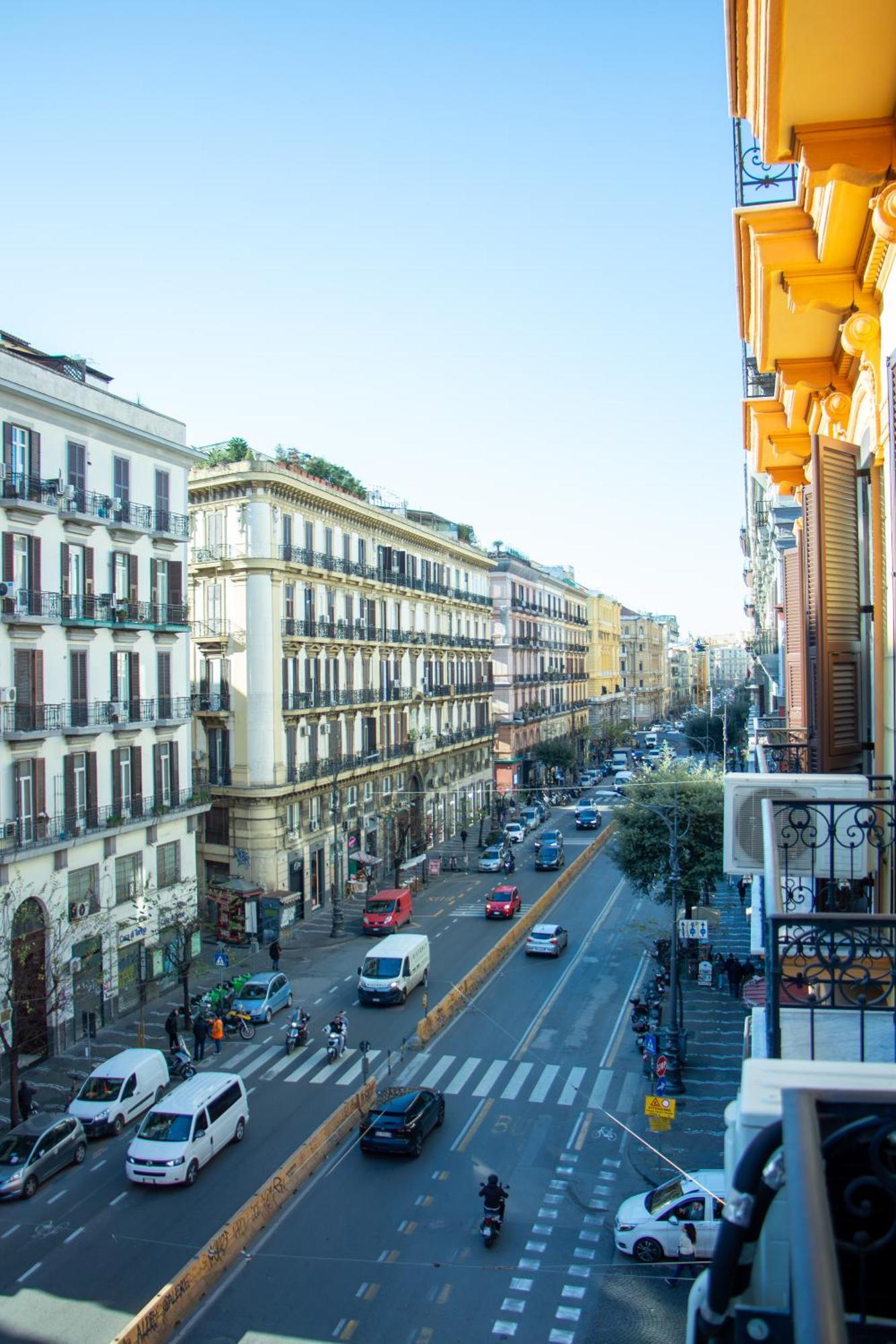 Готель Beb Umberto I Napoli Екстер'єр фото